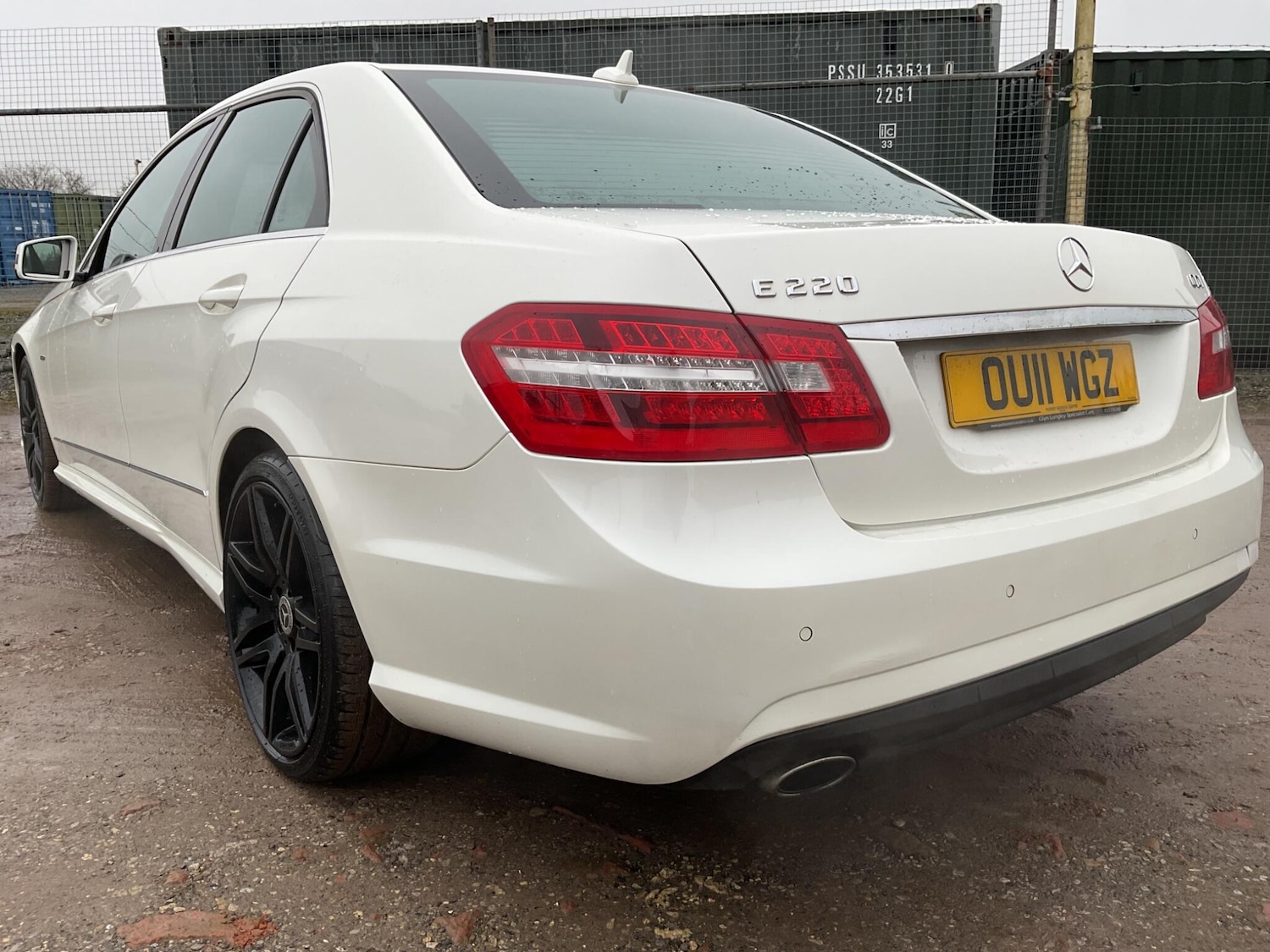 Used Mercedes-Benz E Class 2011 for sale - 77214820: Photo 4