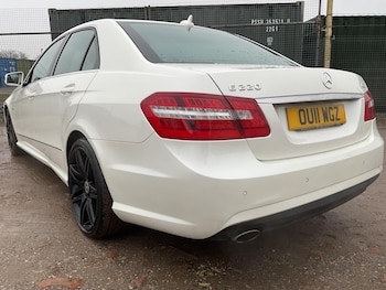 Used Mercedes-Benz E Class 2011 for sale - 77214820: Photo