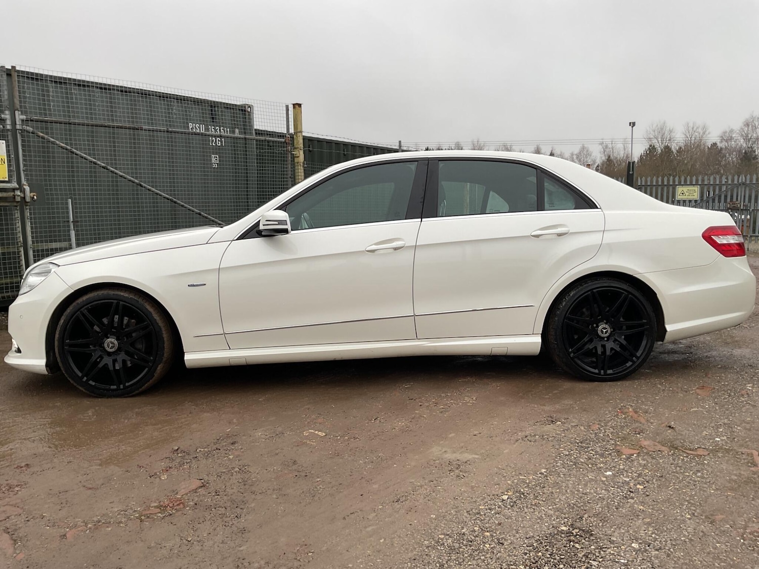 Used Mercedes-Benz E Class 2011 for sale - 77214820: Photo 6