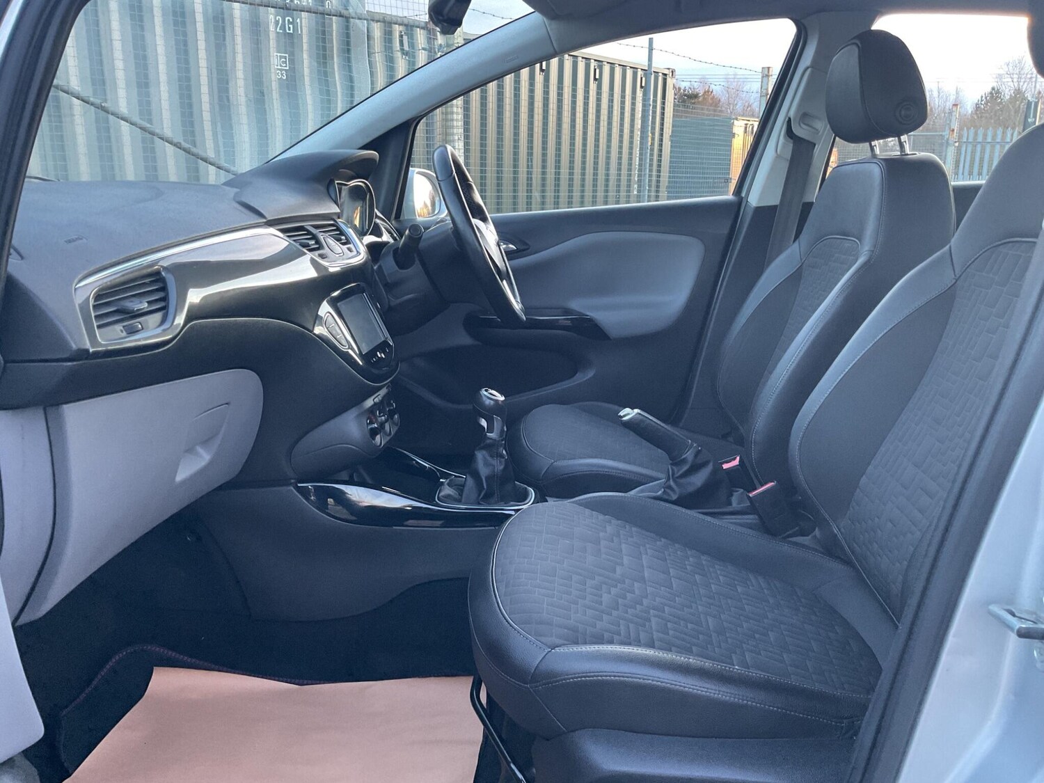 Used Vauxhall Corsa 2015 for sale - 77191281: Photo 14