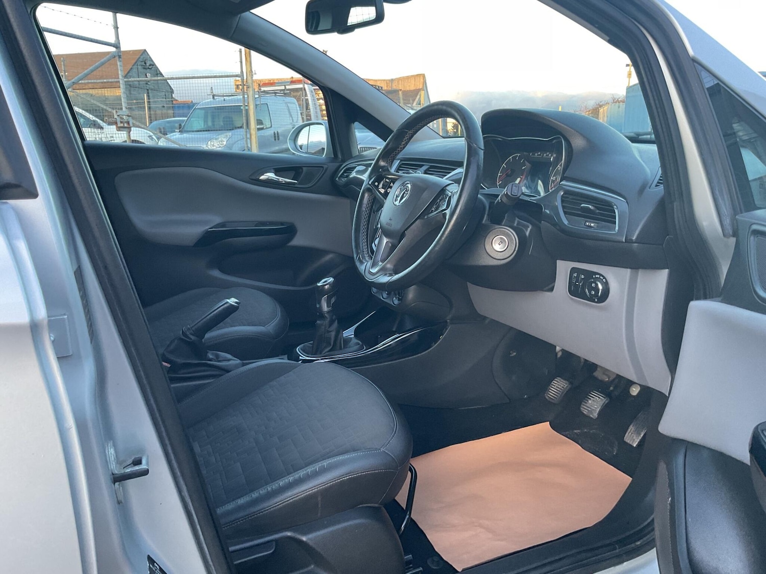 Used Vauxhall Corsa 2015 for sale - 77191281: Photo 18