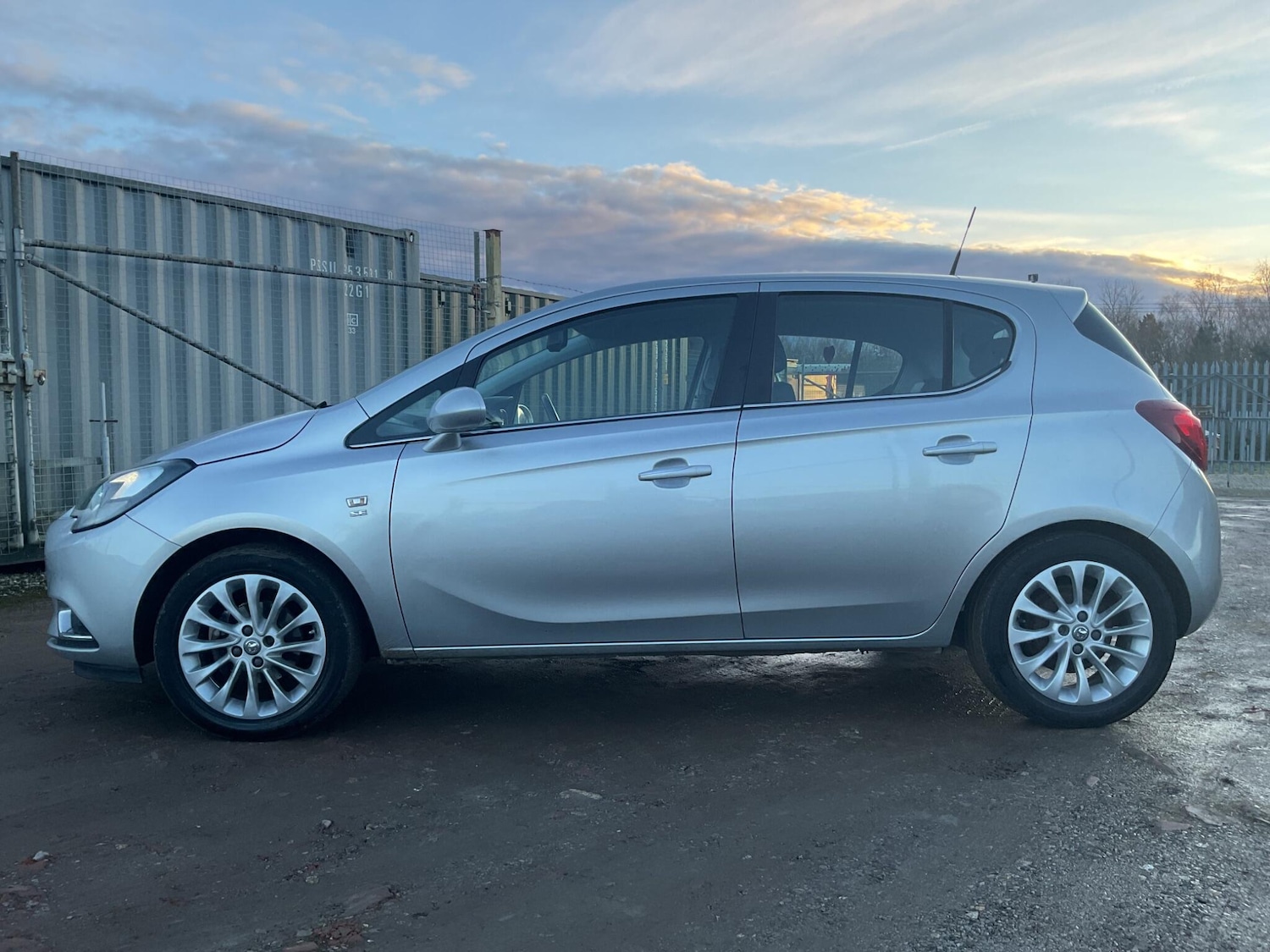 Used Vauxhall Corsa 2015 for sale - 77191281: Photo 6