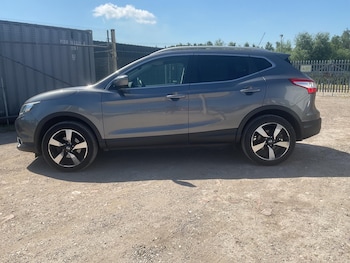 Used Nissan Qashqai 2015 for sale - 78981592: Photo