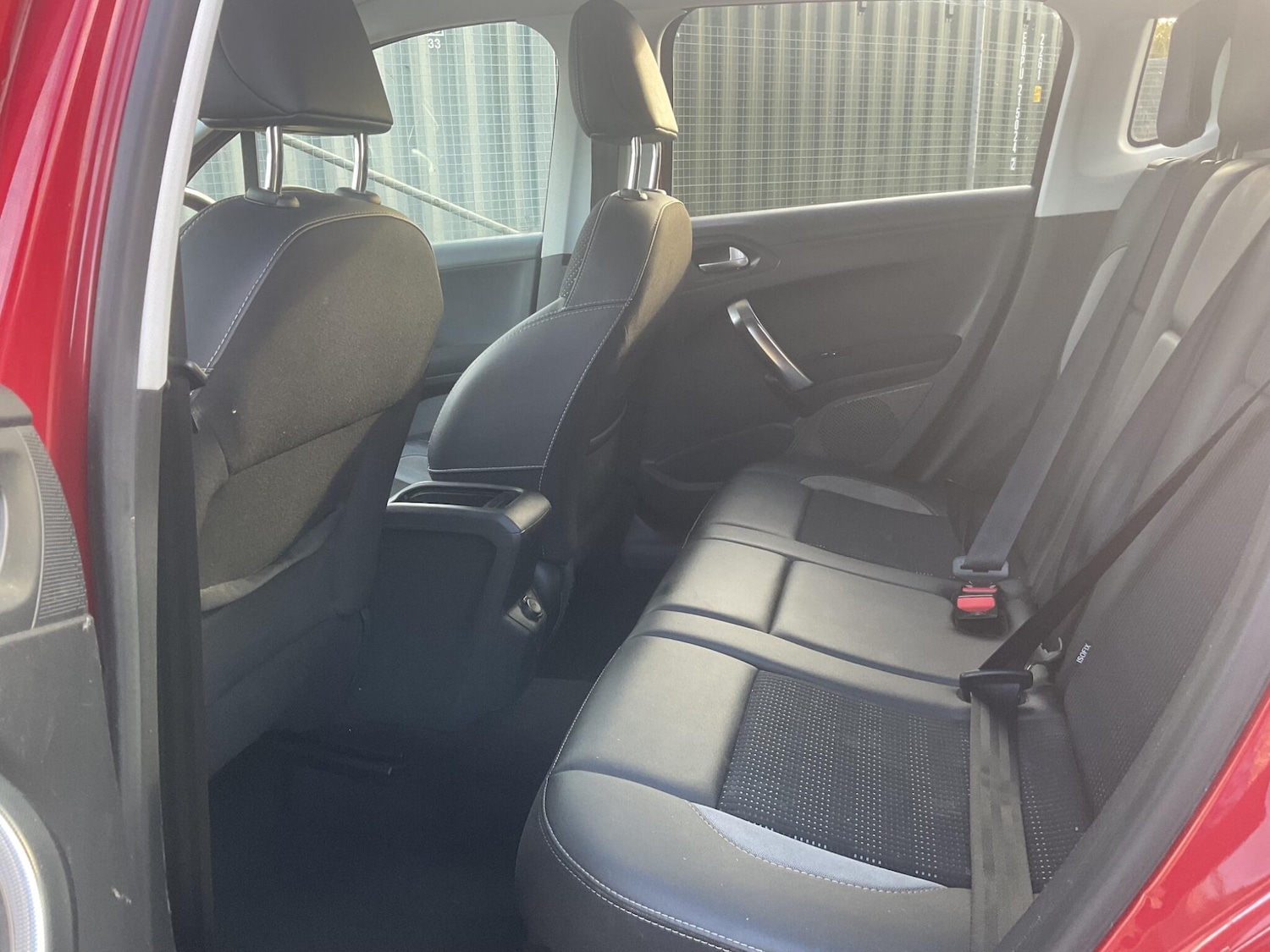 Used Peugeot 2008 2017 for sale - 76802306: Photo 10