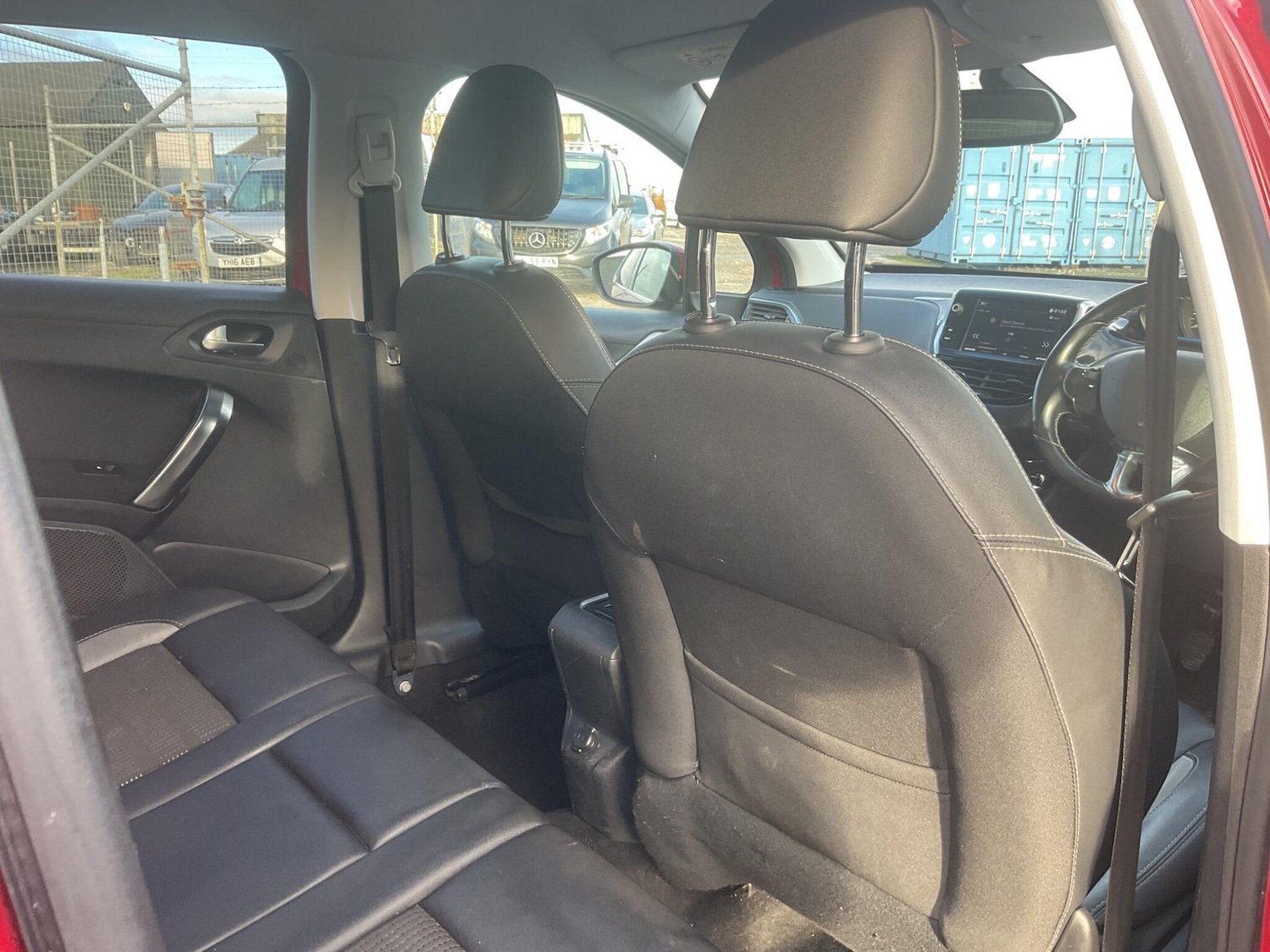 Used Peugeot 2008 2017 for sale - 76802306: Photo 11