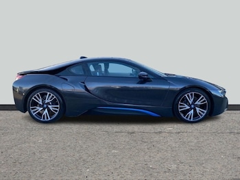 Used BMW i8 2018 for sale - 76982038: Photo