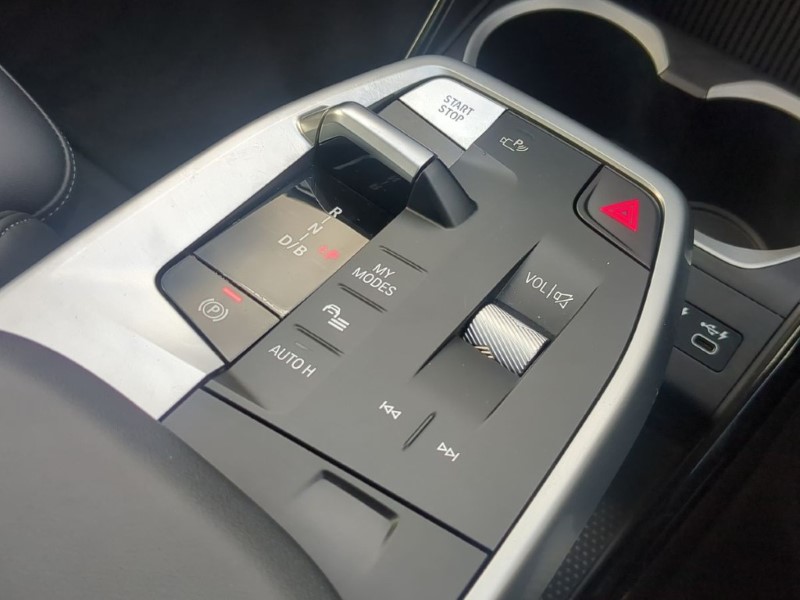 Used BMW iX1 2023 for sale - 76982331: Photo 10