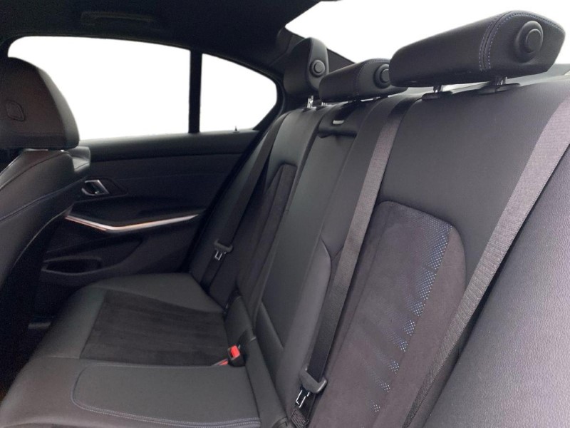 Used BMW 3 Series 2024 for sale - 77420515: Photo 12