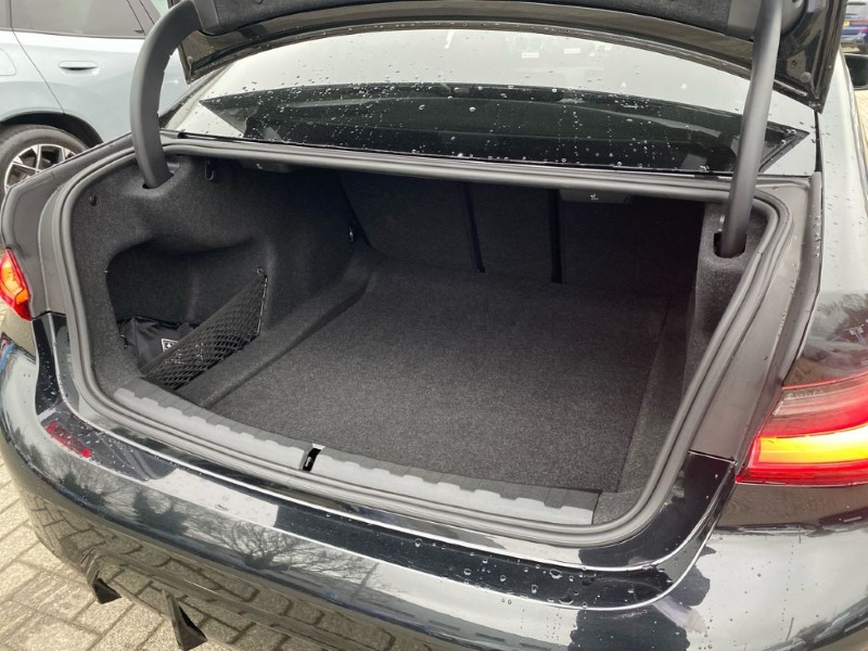 Used BMW 3 Series 2024 for sale - 77420515: Photo 37