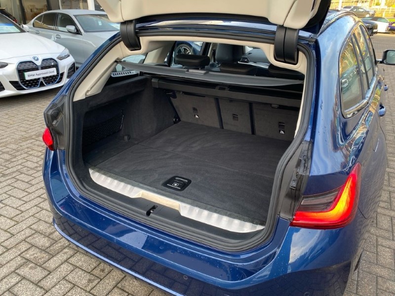 Used BMW 3 Series 2023 for sale - 76981085: Photo 37