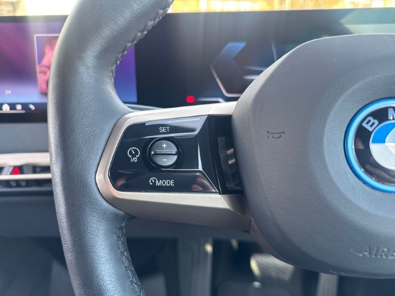 Used BMW iX 2024 for sale - 77934530: Photo 17