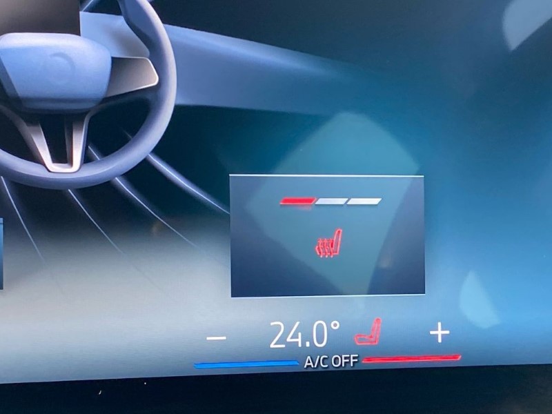 Used BMW i4 2023 for sale - 76982299: Photo 31