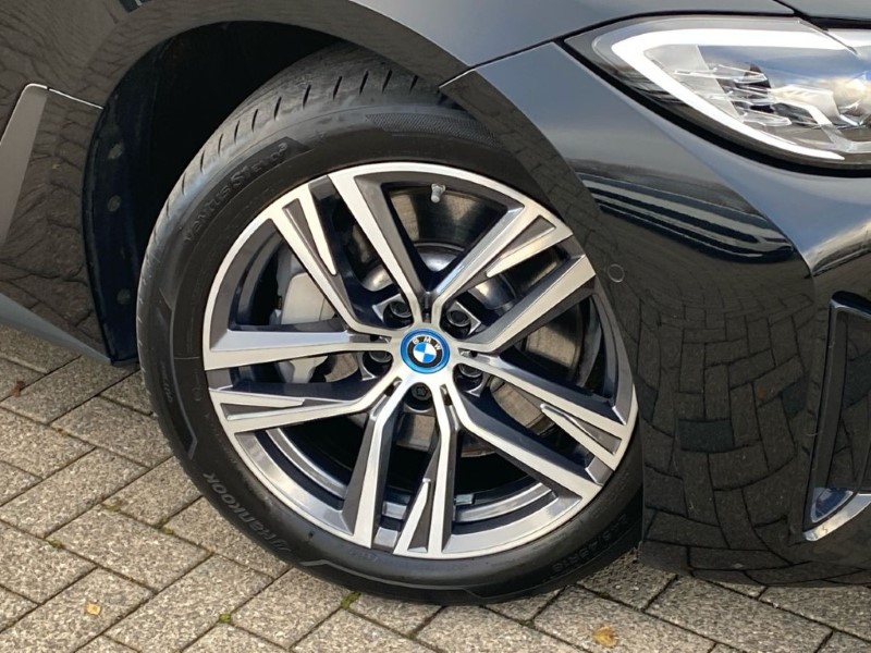 Used BMW i4 2023 for sale - 76982299: Photo 42