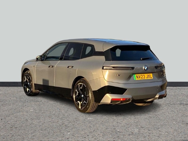 Used BMW iX 2023 for sale - 76982109: Photo 2