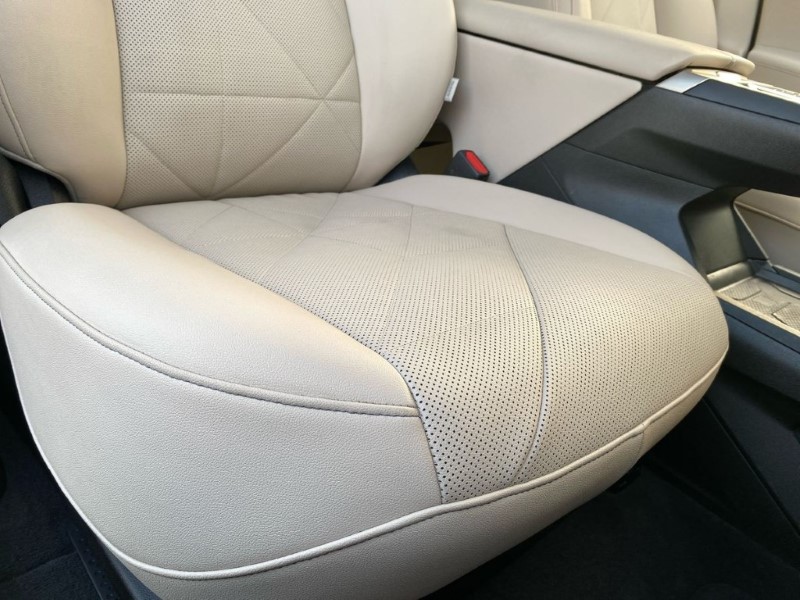 Used BMW iX 2023 for sale - 76982109: Photo 25