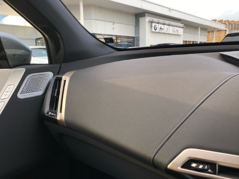 Used BMW iX 2023 for sale - 76982109: Photo 34