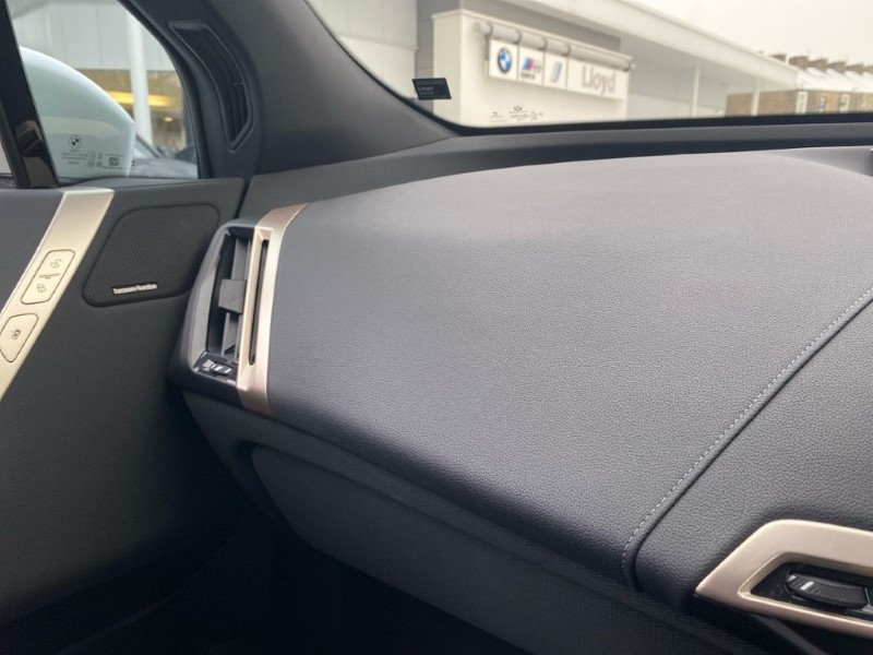 Used BMW iX 2022 for sale - 77116182: Photo 32