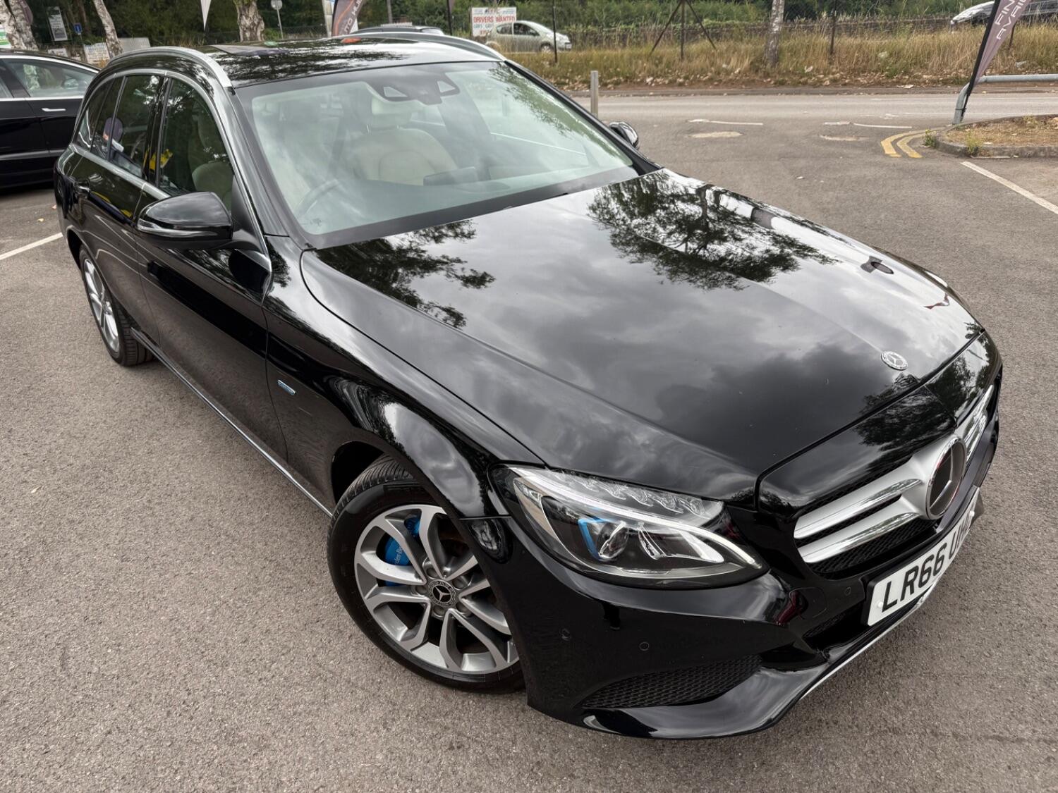 Used Mercedes-Benz C Class 2016 for sale - 77521936: Photo 3