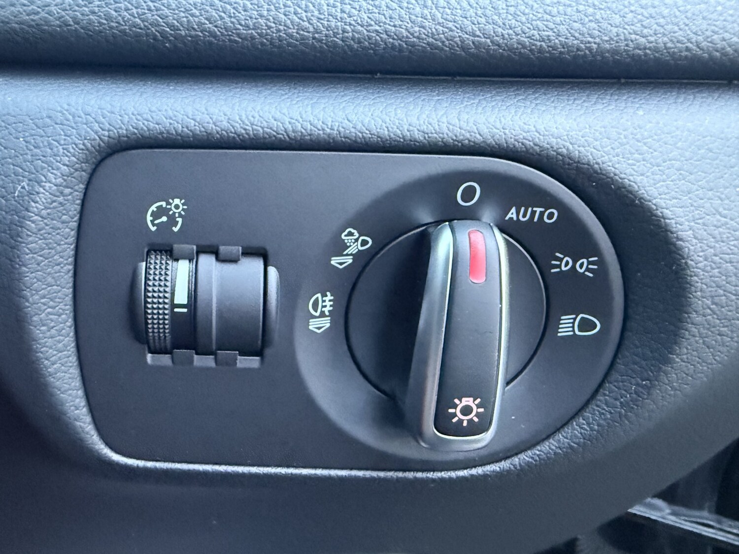 Used Audi Q3 2017 for sale - 77694355: Photo 54