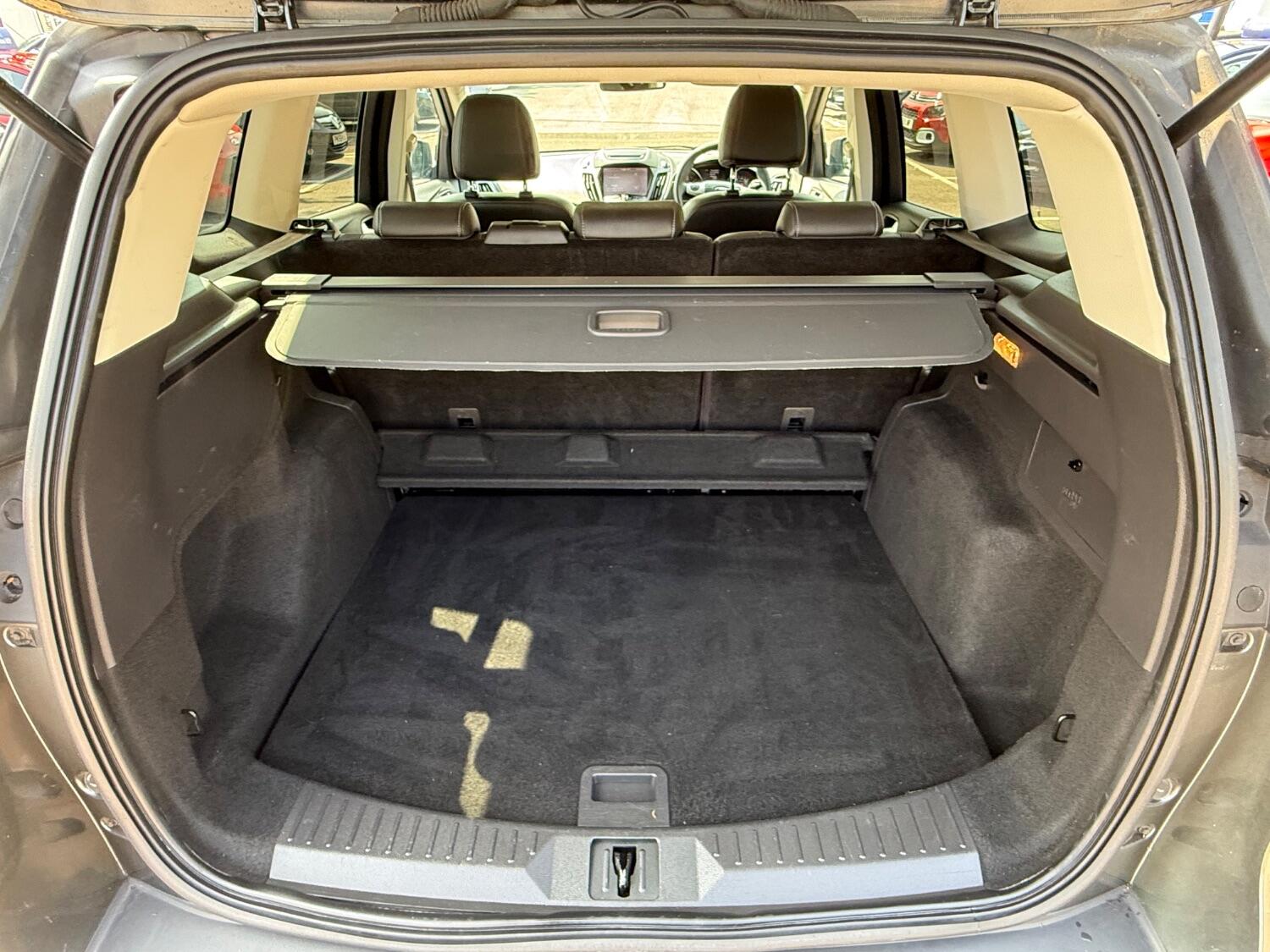 Used Ford Kuga 2016 for sale - 77403635: Photo 16