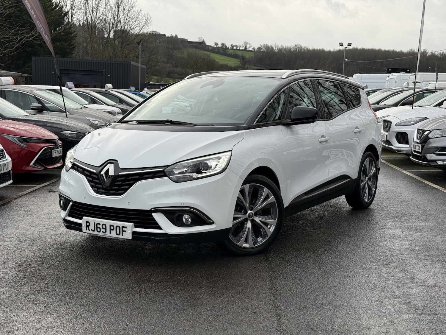 Used Renault Grand Scenic 2020 for sale - 76951075: Photo 2