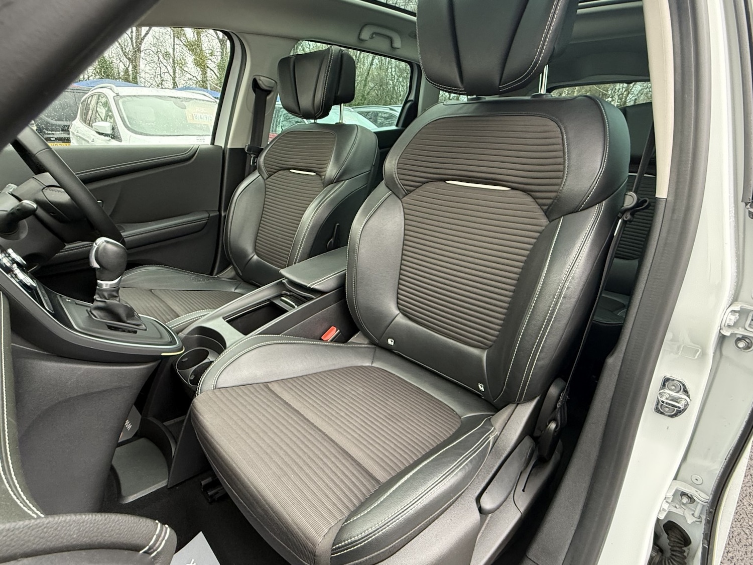 Used Renault Grand Scenic 2020 for sale - 76951075: Photo 46