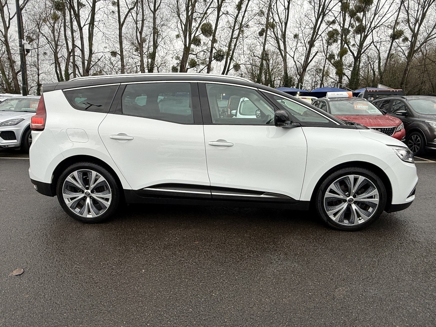 Used Renault Grand Scenic 2020 for sale - 76951075: Photo 8