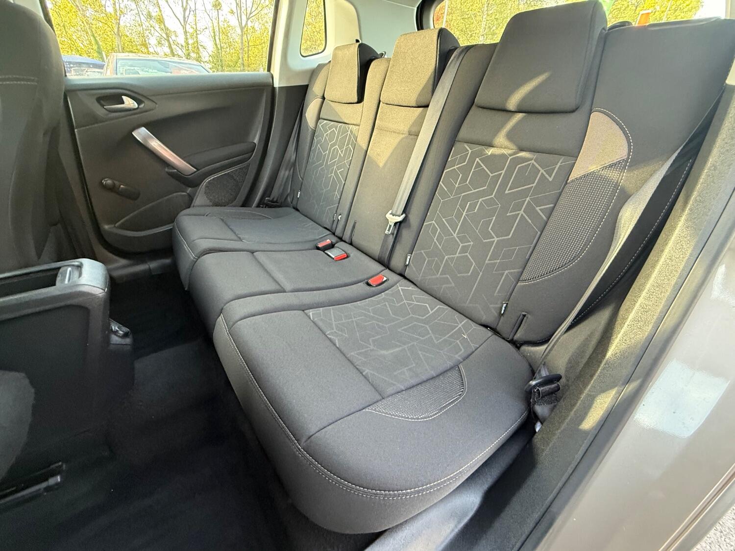 Used Peugeot 2008 2014 for sale - 77020606: Photo 14