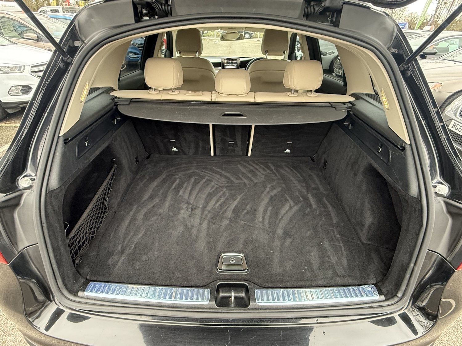 Used Mercedes-Benz GLC 2019 for sale - 77635354: Photo 16