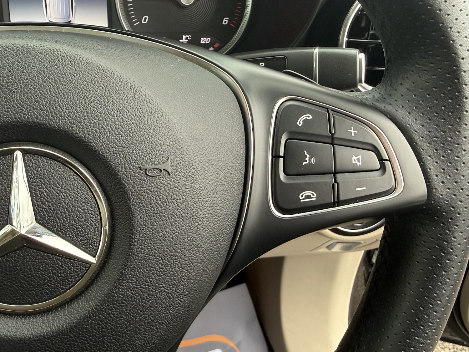 Used Mercedes-Benz GLC 2019 for sale - 77635354: Photo 33