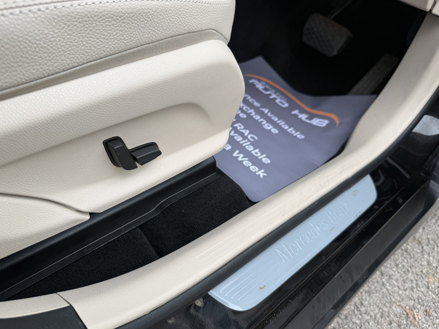 Used Mercedes-Benz GLC 2019 for sale - 77635354: Photo 34