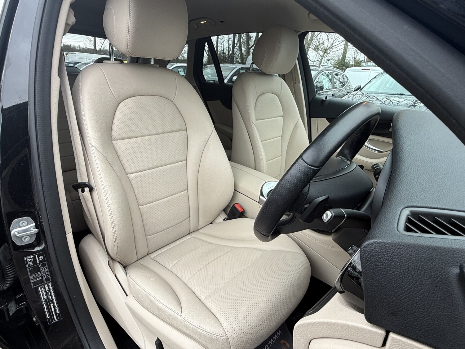 Used Mercedes-Benz GLC 2019 for sale - 77635354: Photo 39