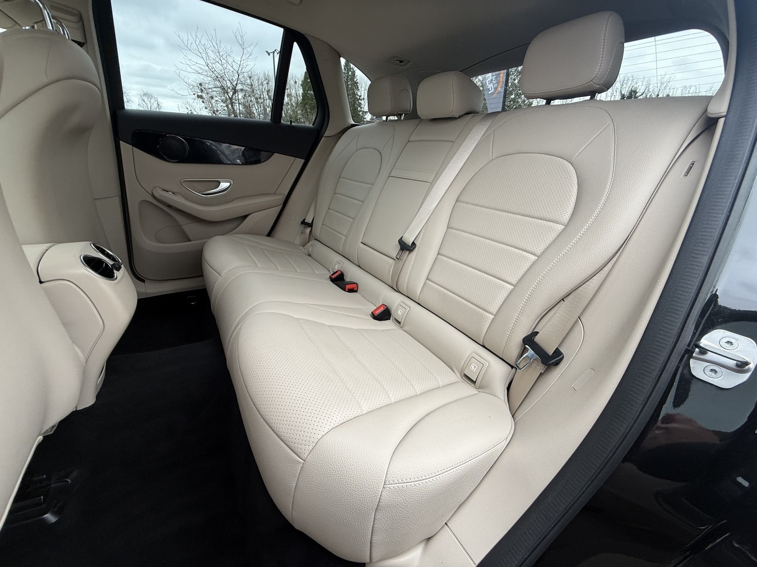 Used Mercedes-Benz GLC 2019 for sale - 77635354: Photo 41