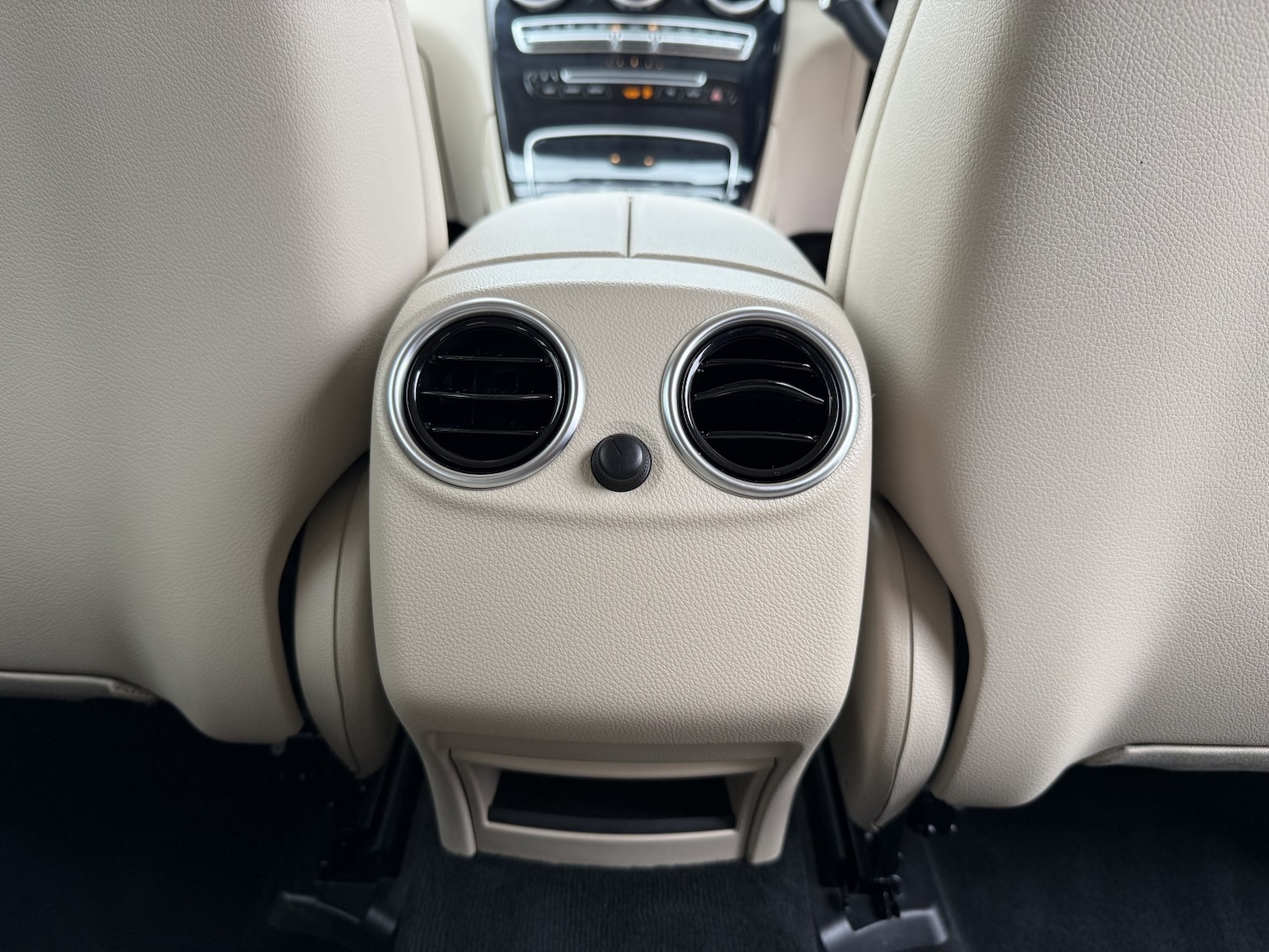 Used Mercedes-Benz GLC 2019 for sale - 77635354: Photo 48