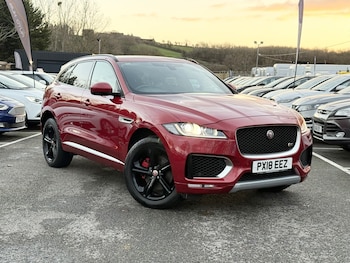 Used Jaguar F-Pace 2018 for sale - 76896907: Photo