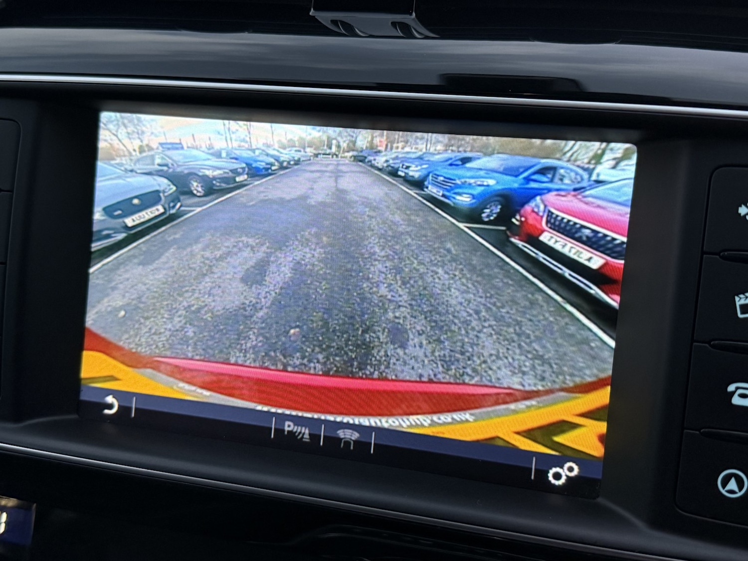 Used Jaguar F-Pace 2018 for sale - 76896907: Photo 32