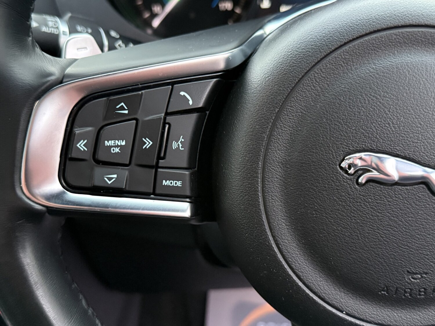 Used Jaguar F-Pace 2018 for sale - 76896907: Photo 48