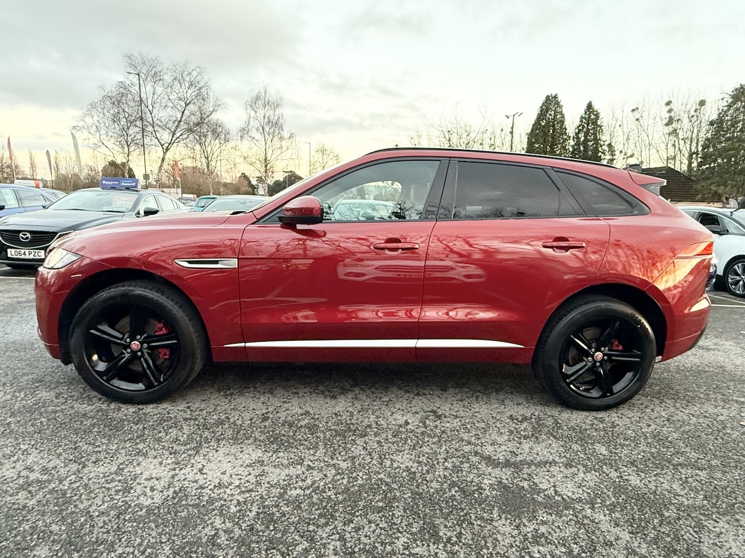 Used Jaguar F-Pace 2018 for sale - 76896907: Photo 9