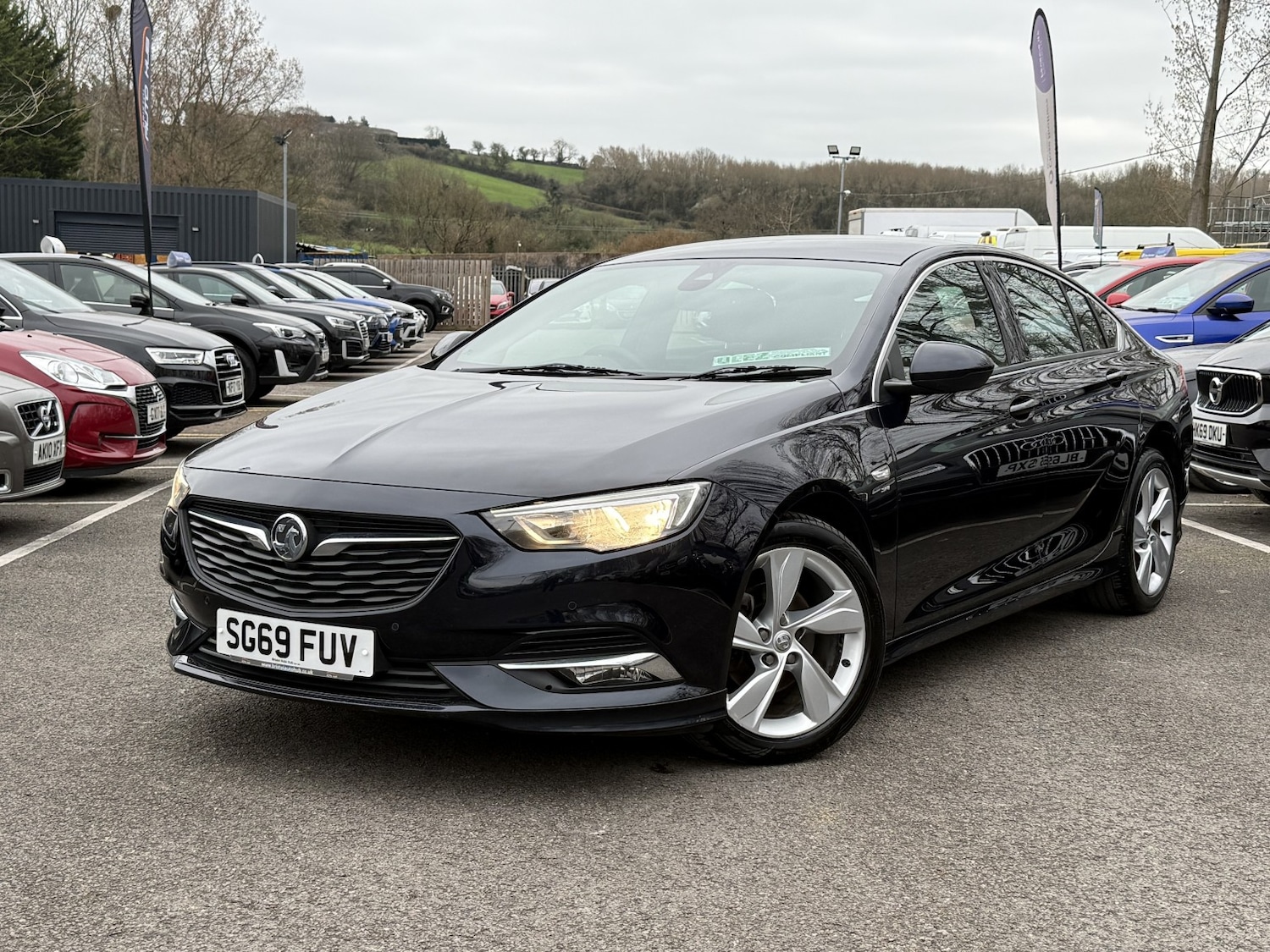 Used Vauxhall Insignia 2019 for sale - 77781660: Photo 2