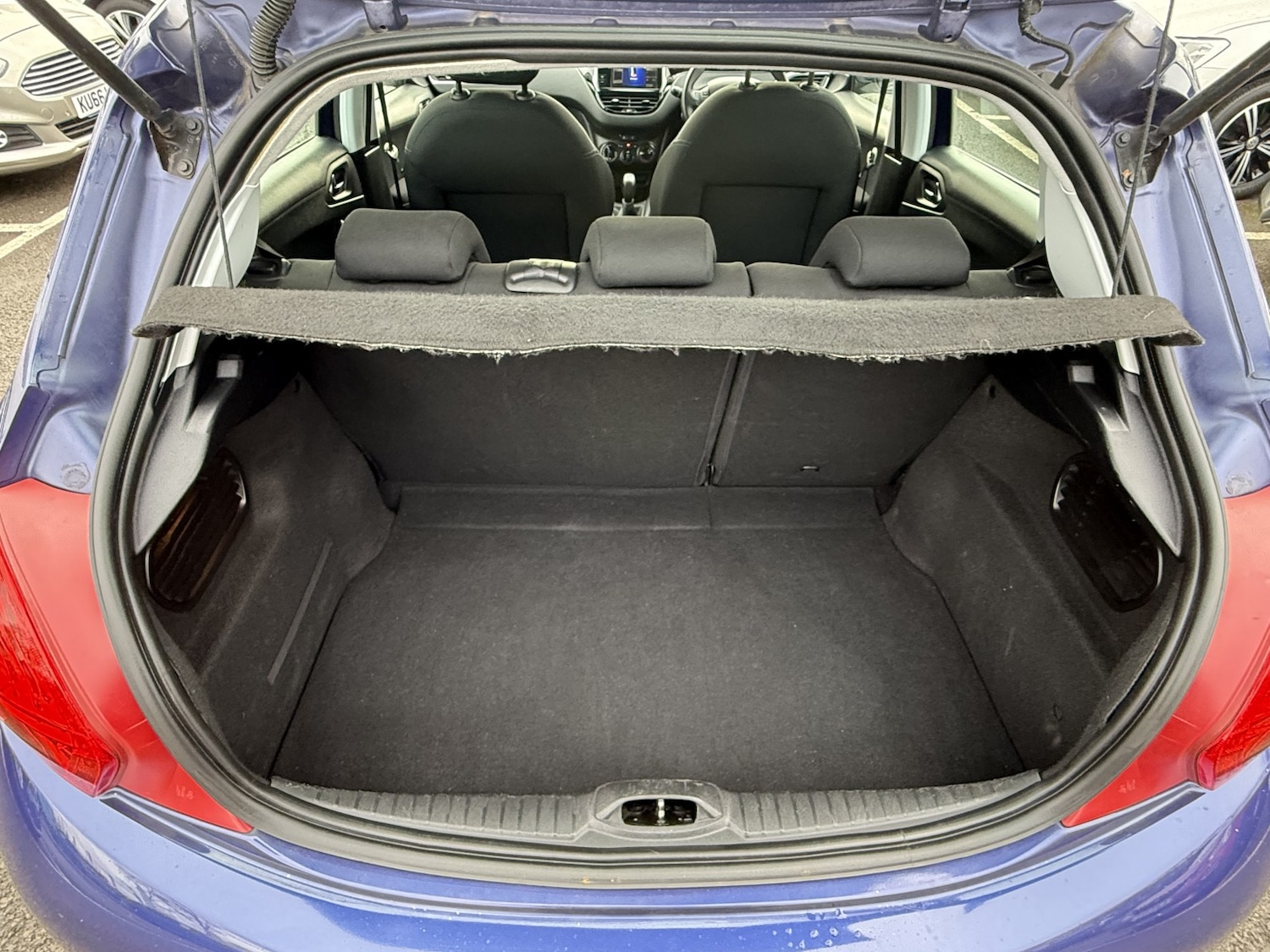 Used Peugeot 208 2014 for sale - 77166139: Photo 16