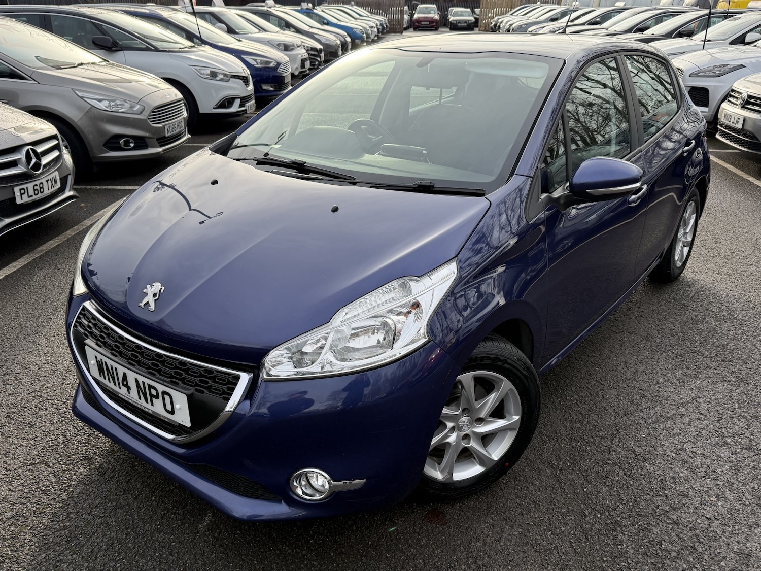 Used Peugeot 208 2014 for sale - 77166139: Photo 4
