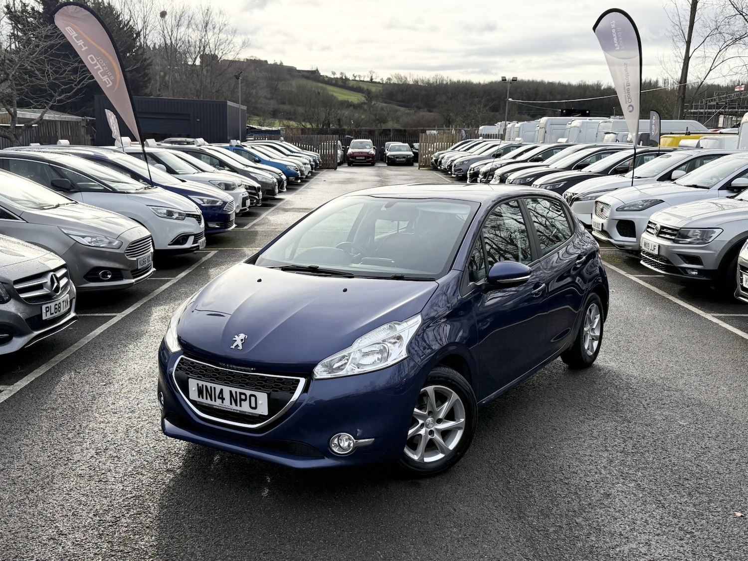 Used Peugeot 208 2014 for sale - 77166139: Photo 43