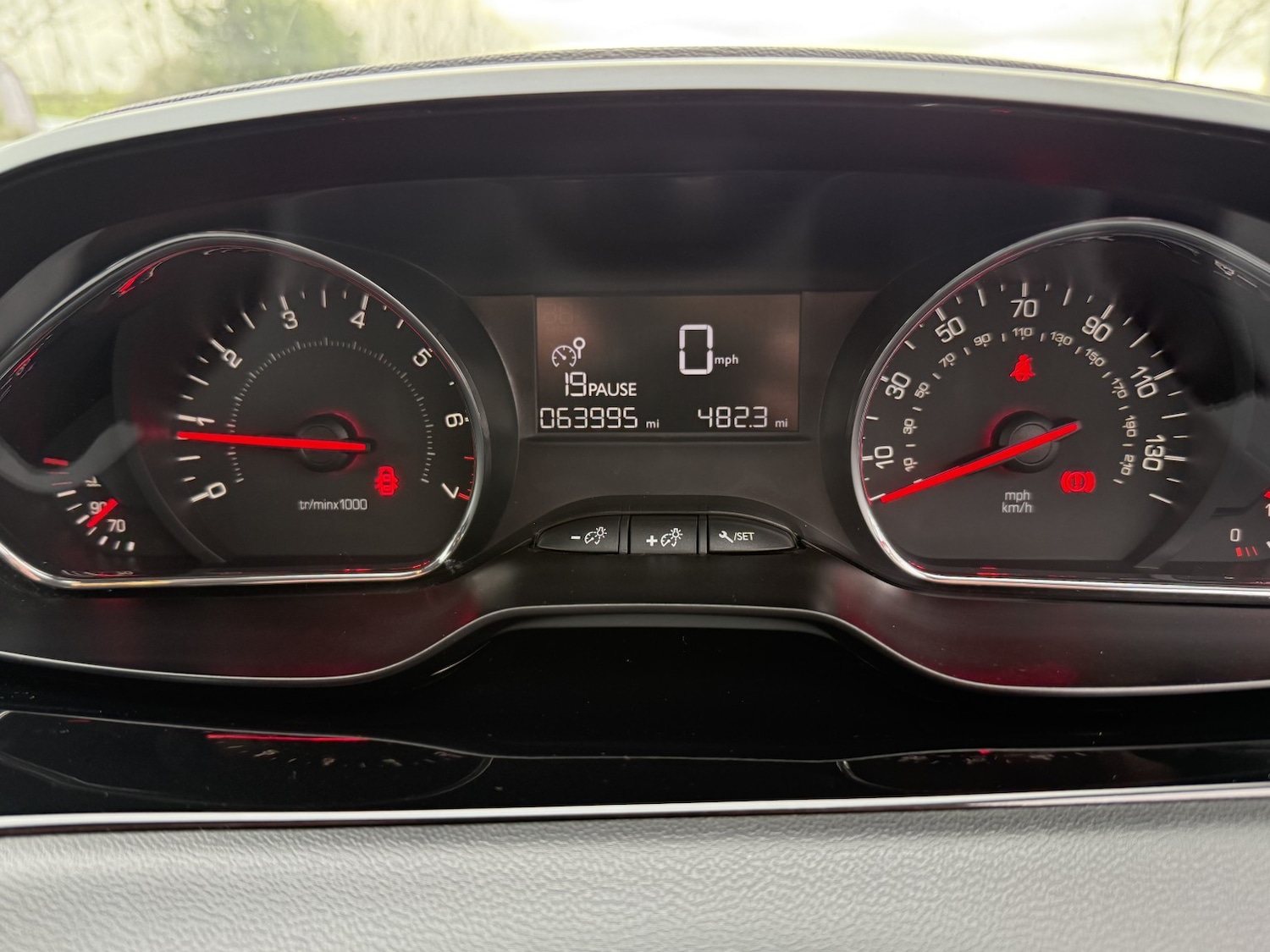 Used Peugeot 208 2014 for sale - 77166139: Photo 50