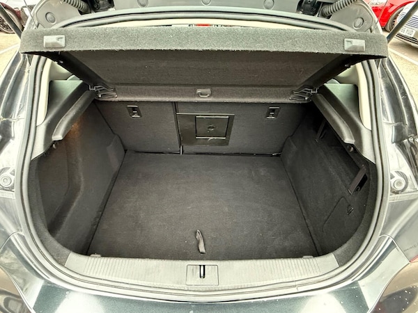 Used Vauxhall Astra 2013 for sale - 76082789: Photo 16
