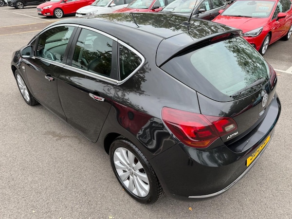 Used Vauxhall Astra 2013 for sale - 76082789: Photo 23