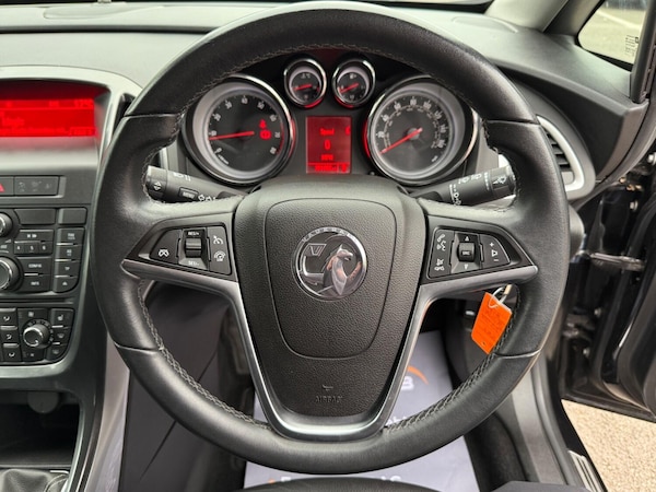 Used Vauxhall Astra 2013 for sale - 76082789: Photo 26