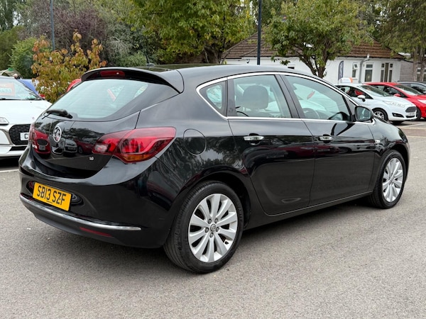 Used Vauxhall Astra 2013 for sale - 76082789: Photo 36