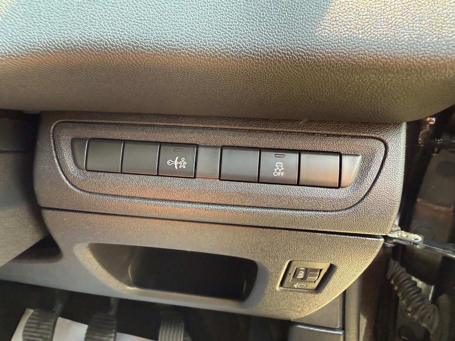 Used Peugeot 208 2012 for sale - 76793387: Photo 45