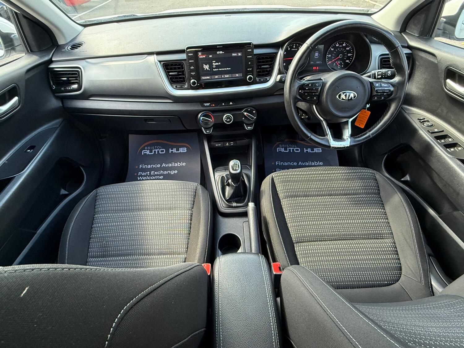 Used Kia Stonic 2018 for sale - 76793354: Photo 11