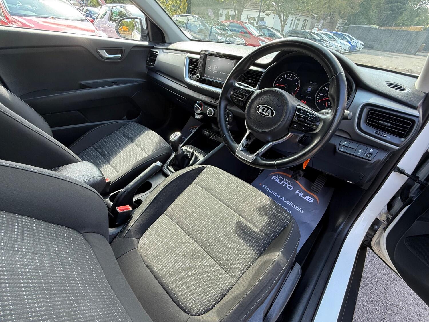 Used Kia Stonic 2018 for sale - 76793354: Photo 12